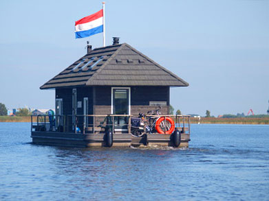Hausbooturlaub in Friesland